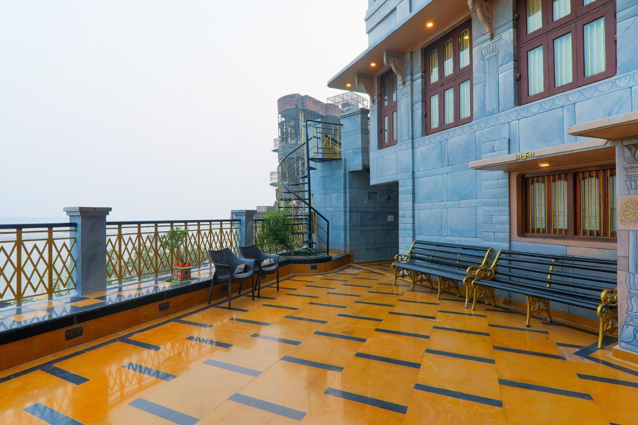 Fabhotel East View Varanasi Exterior photo